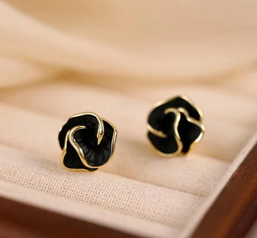 Black & Gold Camellia