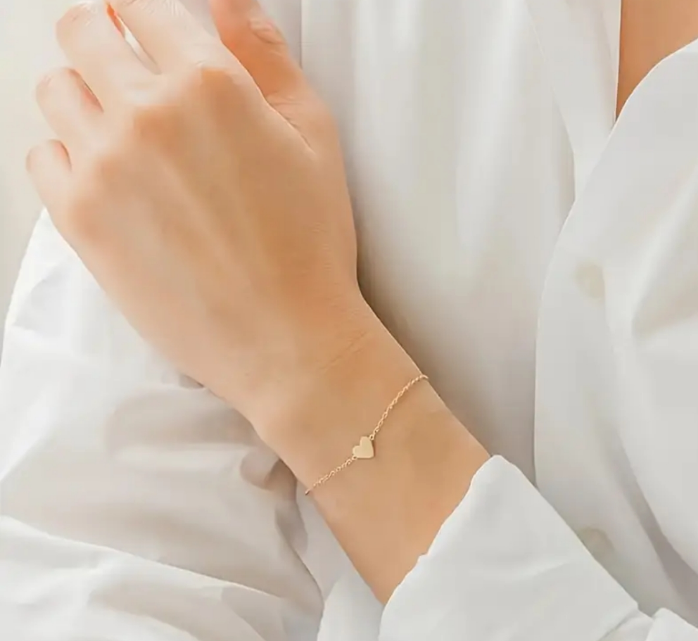 Sleek Heartline Set - Neckpiece and bracelet