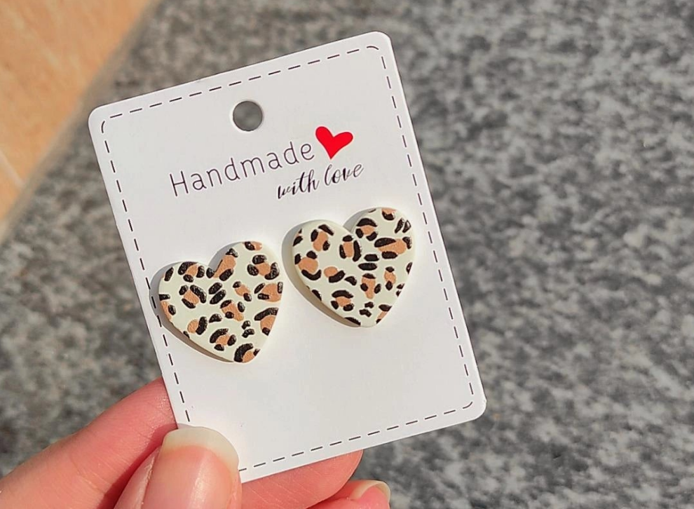 Barely there hearts - Leopard print