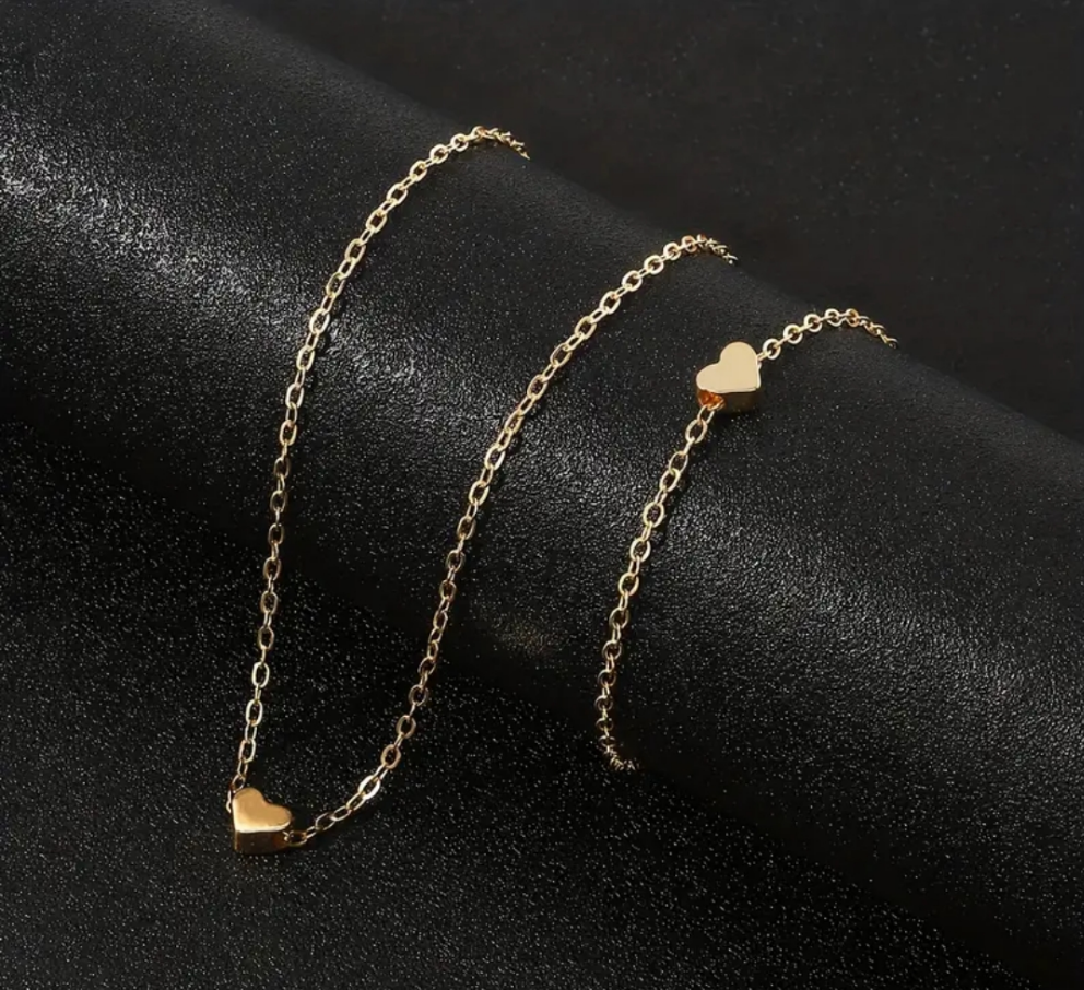 Sleek Heartline Set - Neckpiece and bracelet
