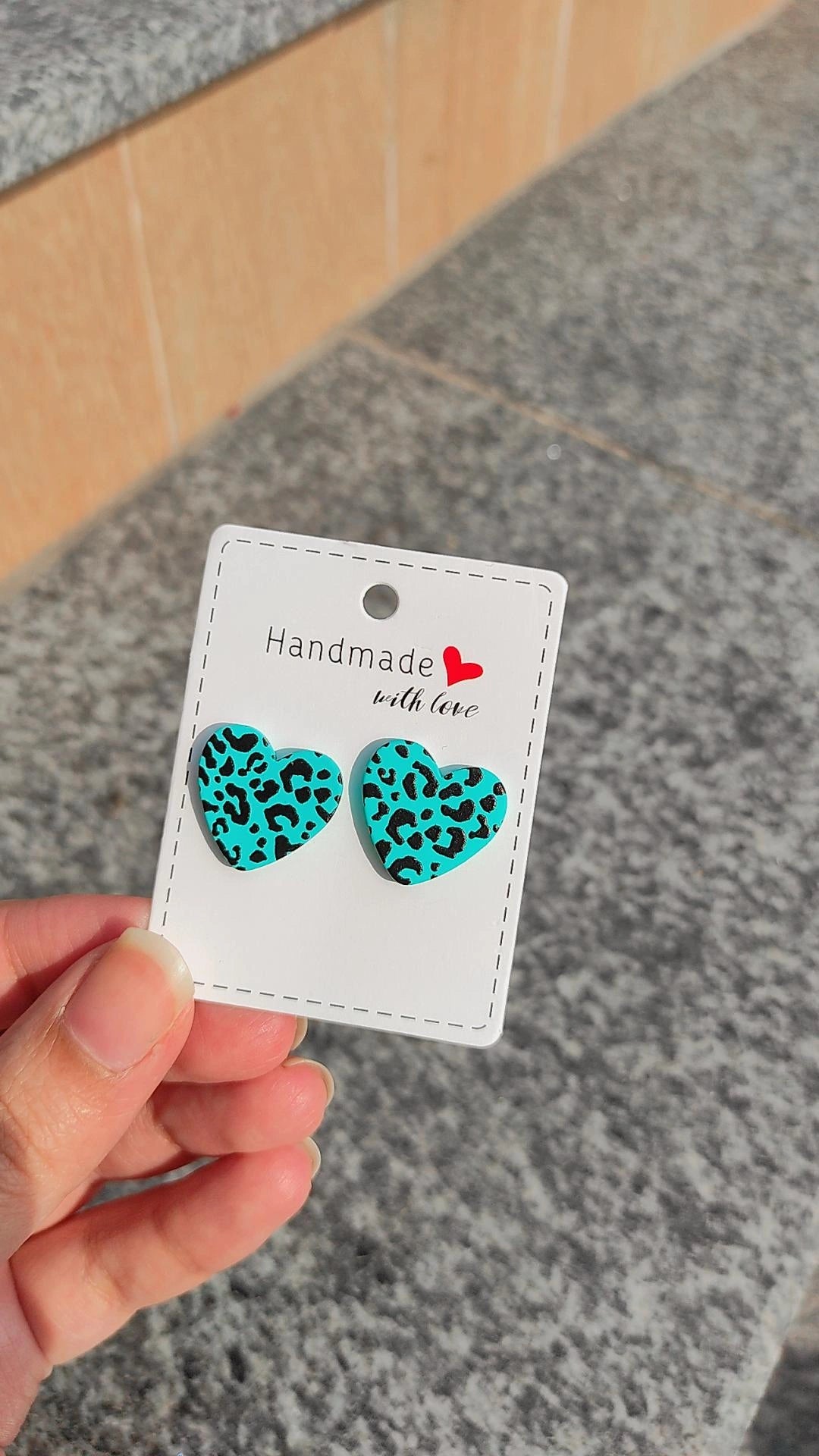 Barely there hearts - Leopard print