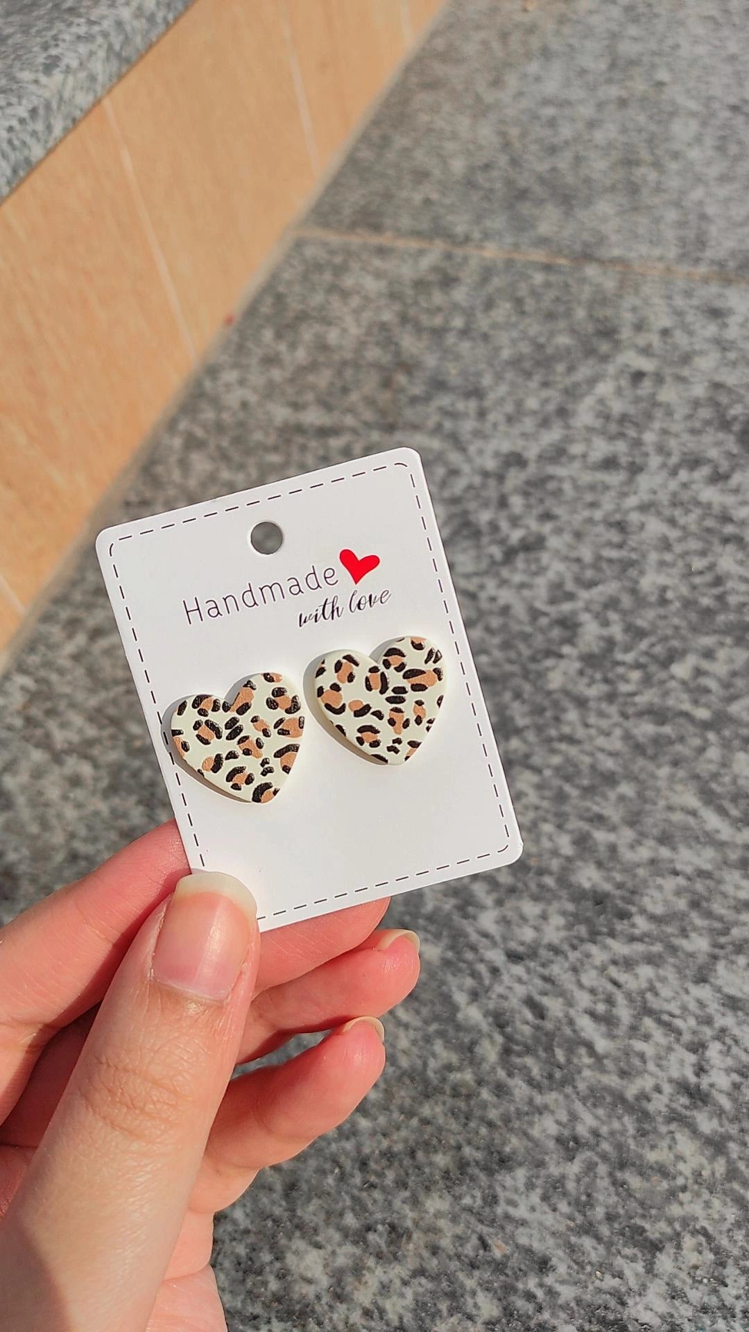 Barely there hearts - Leopard print